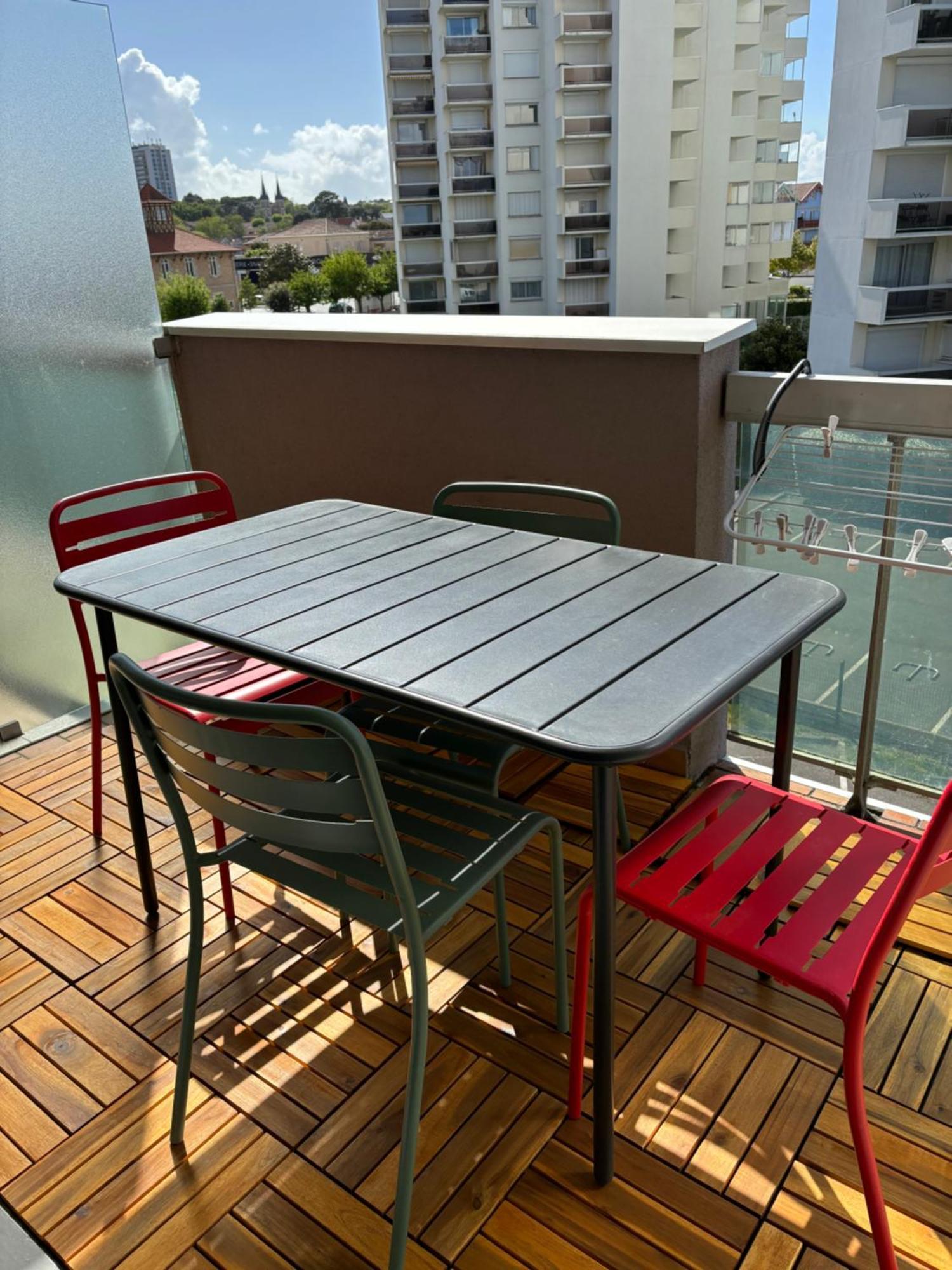 Studio Cabine Refait A Neuf , Vue Bassin