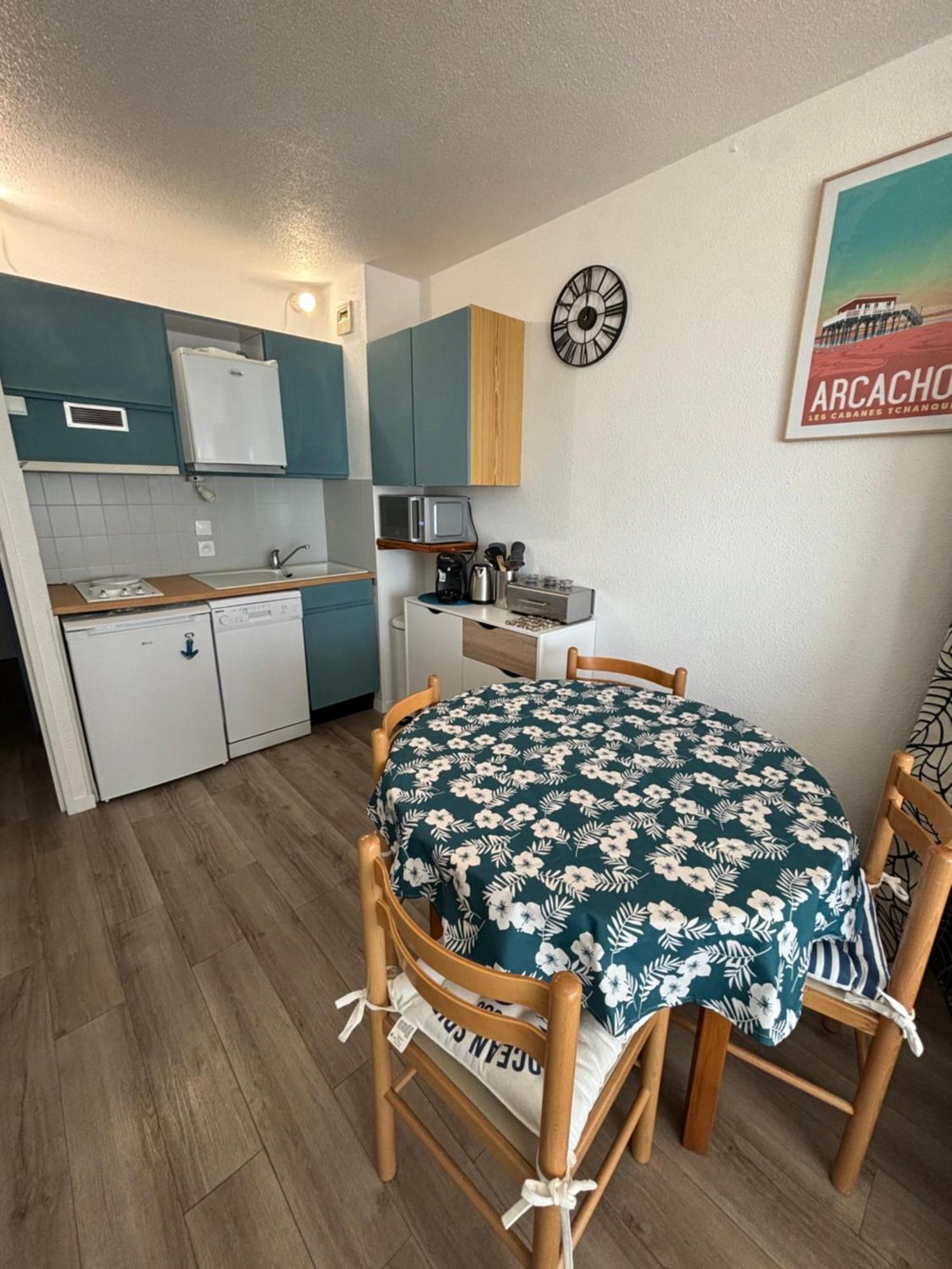 Studio Cabine Refait A Neuf , Vue Bassin * Arcachon